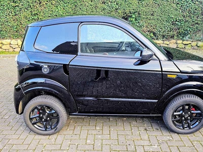 Gebraucht Ligier Myli 2024 Schwarz Kleinwagen