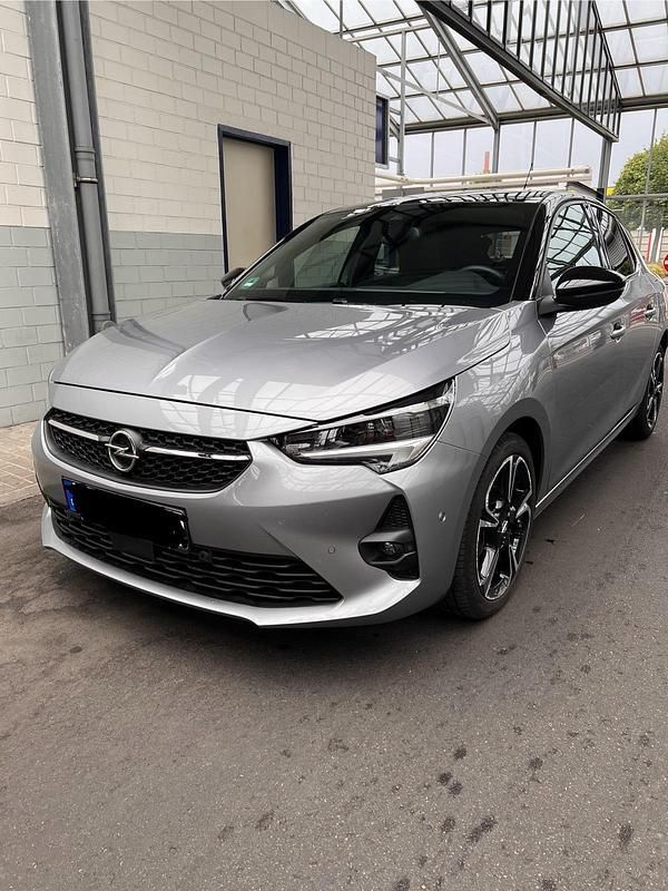 Grau Gebraucht 2023 Opel Corsa Ultimate Kleinwagen | 18.100 € (Etwas zu teuer) - Bild 1/4