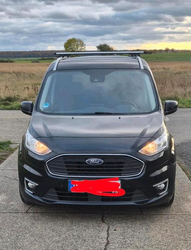 Schwarz Gebraucht 2018 Ford Tourneo Connect Van / Kleinbus | 13.000 € (Guter Preis) - Bild 1/4