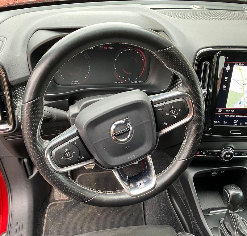 Gebraucht Volvo XC40 R-Design 156 PS (114 kW) 2018 Orange SUV