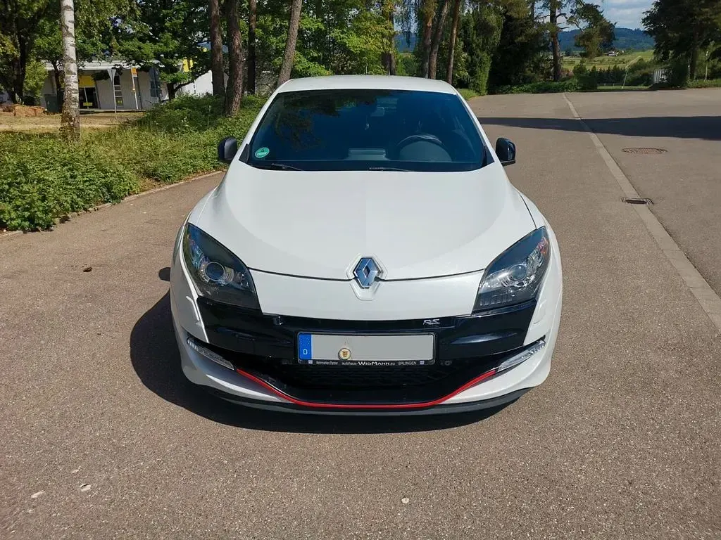 Gebraucht Renault Mégane Coupé 265 PS (194 kW) 2013 Weiß Coupé