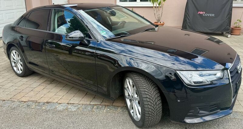 Schwarz Gebraucht 2019 Audi A4 S-Line Limousine | 24.600 € (Superpreis) - Bild 1/4