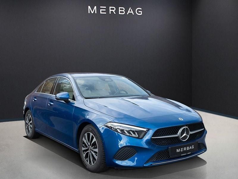 Gebraucht 2025 Mercedes A180 Progressive 136 PS Limousine – 65555 ...