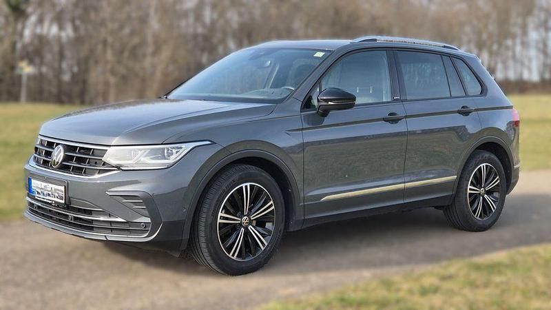 Gebraucht VW Tiguan Active 150 PS (110 kW) 2022 Grau SUV