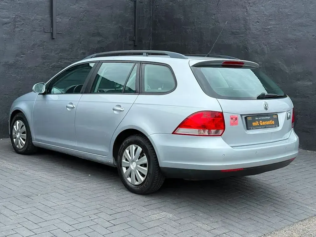 Gebraucht VW Golf V 102 PS (75 kW) 2008 Silber Limousine