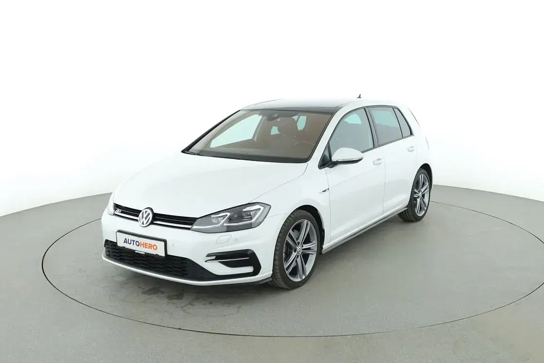Gebraucht VW Golf VII Highline 2019 Limousine
