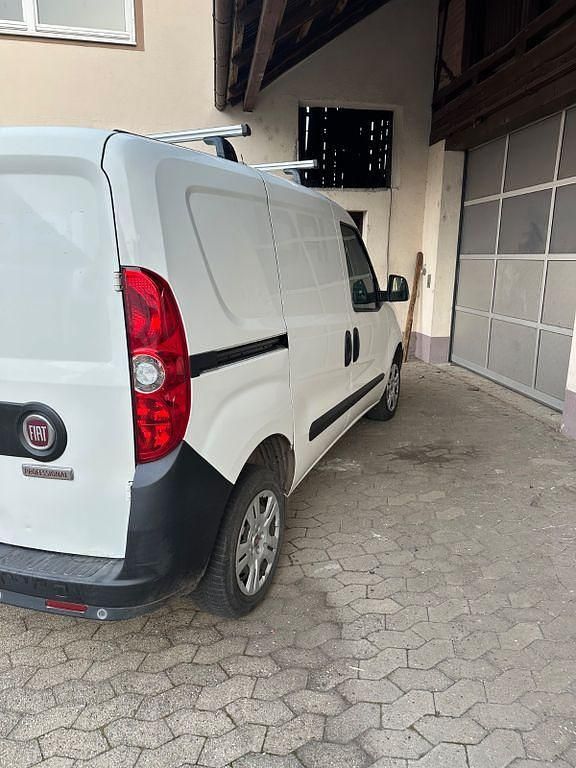 Gebraucht Fiat Doblò 80 PS (58 kW) 2021 Weiß Van / Kleinbus