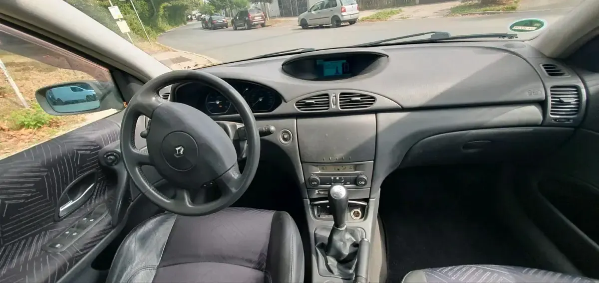 Gebraucht Renault Laguna II 115 PS (84 kW) 2003 Grau Limousine