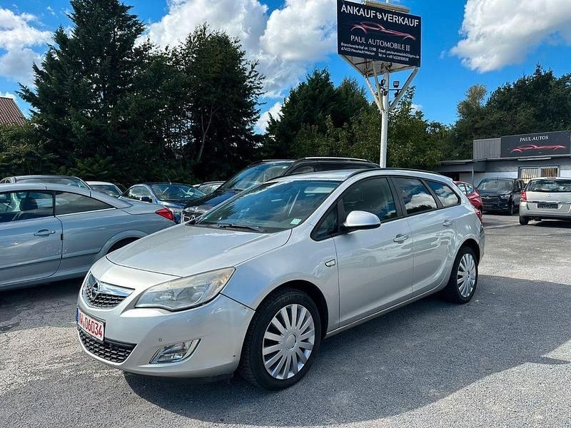 Gebraucht Opel Astra Design Edition 110 PS (80 kW) 2011 Silber Kombi