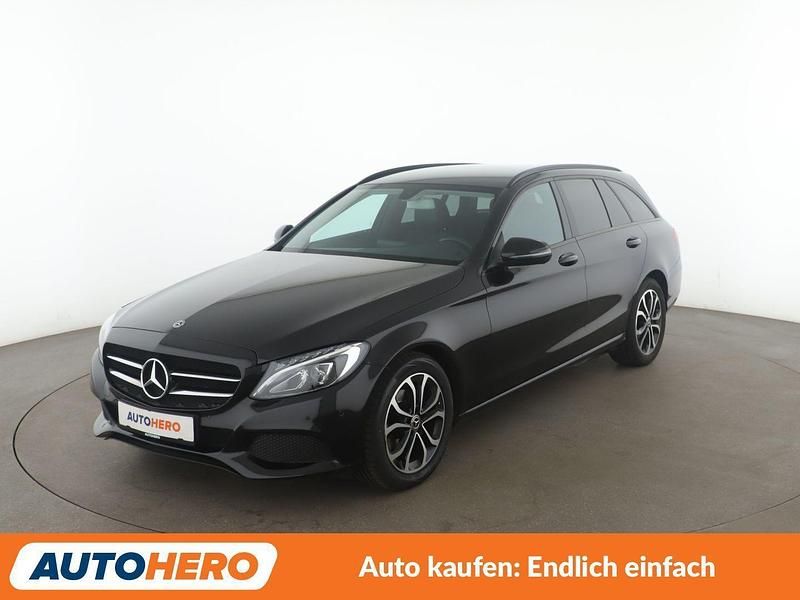 Schwarz Gebraucht 2018 Mercedes C180 Avantgarde Kombi | 18.390 € (Fairer Preis) - Bild 1/3
