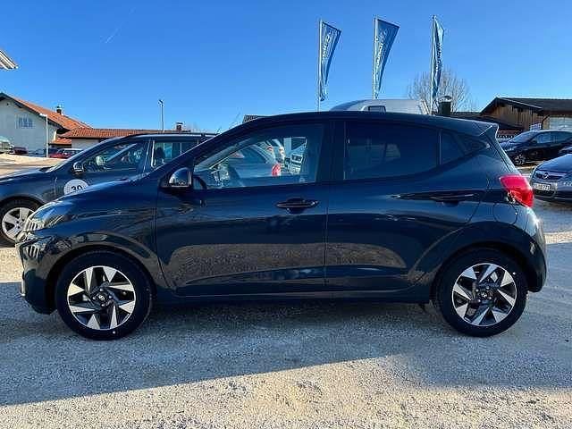 Brugt Hyundai i10 Trend 77 HK (56 kW) 2024 Sort Hatchback
