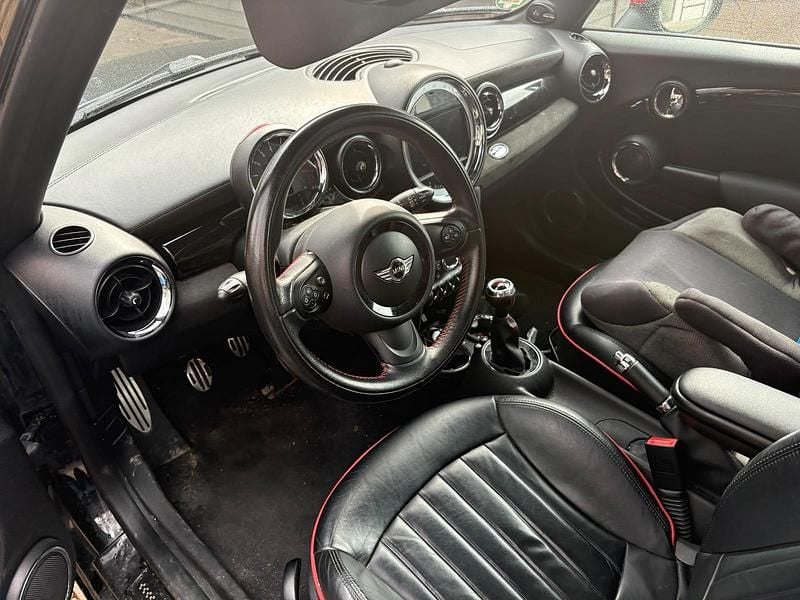 Gebraucht Mini John Cooper Works 211 PS (155 kW) 2011 Schwarz Kleinwagen