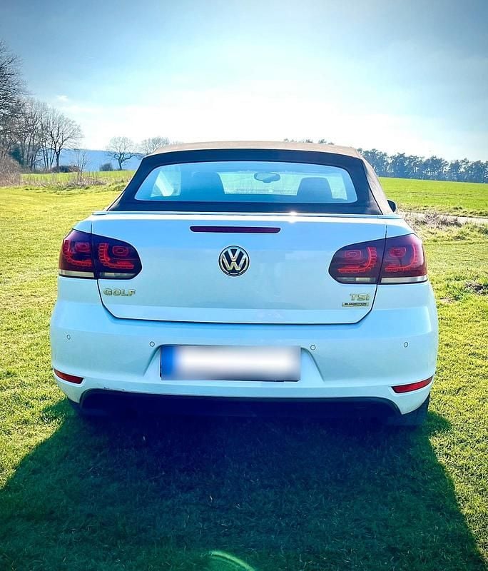 Gebraucht VW Golf Cabriolet Life 105 PS (77 kW) 2013 Weiß Cabrio