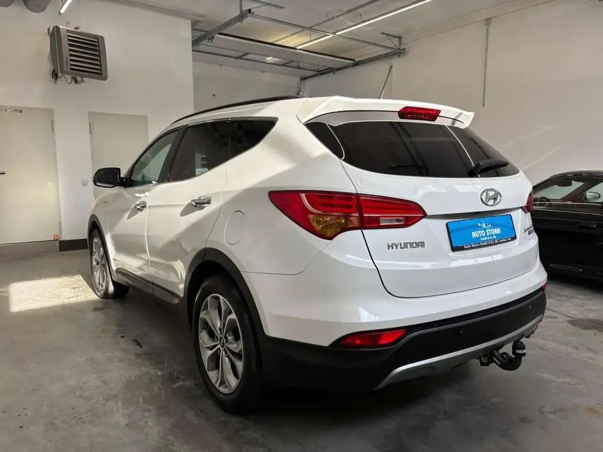 Gebraucht Hyundai Santa Fe Style 197 PS (144 kW) 2015 Weiß SUV