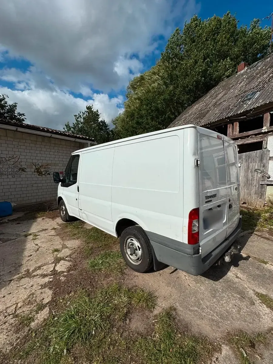 Gebraucht Ford Transit 85 PS (62 kW) 2009 Weiß Van