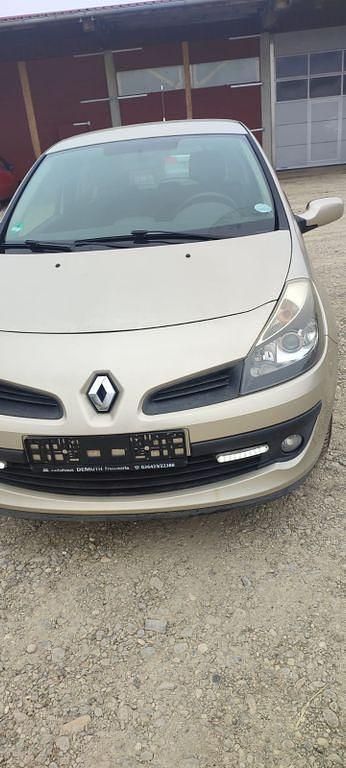 Gebraucht Renault Clio II Authentique 75 PS (55 kW) 2006 Beige Limousine