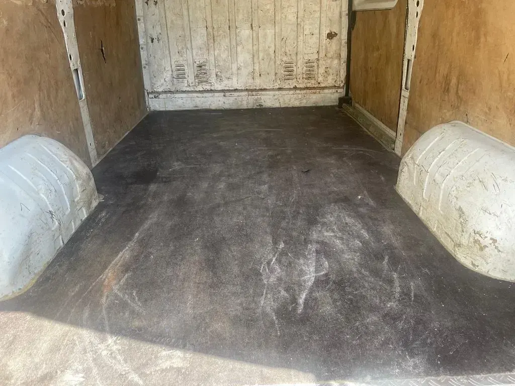 Używany Opel Movano 125 KM (91 kW) 2011 Biały Minivan