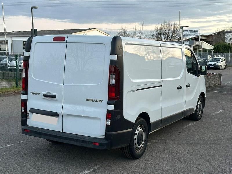 Gebraucht Renault Trafic 131 PS (96 kW) 2022 Weiß Van / Kleinbus