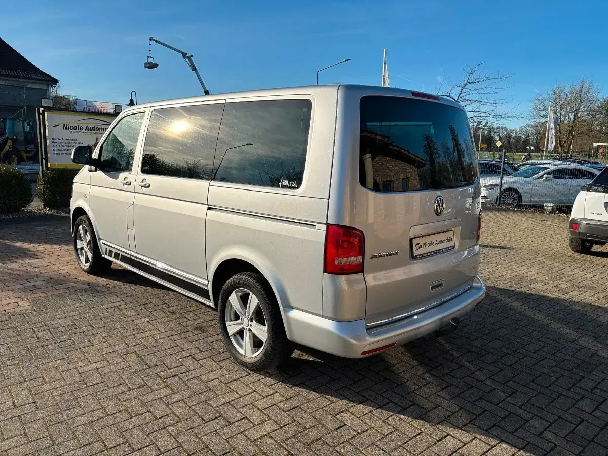 Używany VW T5 Highline 179 KM (131 kW) 2013 Srebrny Van