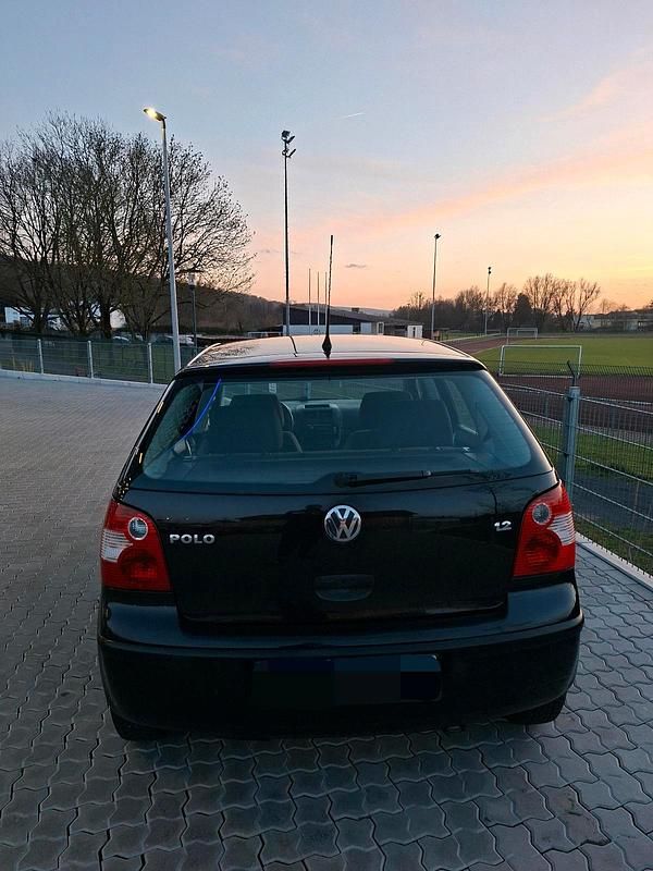 Gebraucht VW Polo 64 PS (47 kW) 2003 Schwarz Limousine