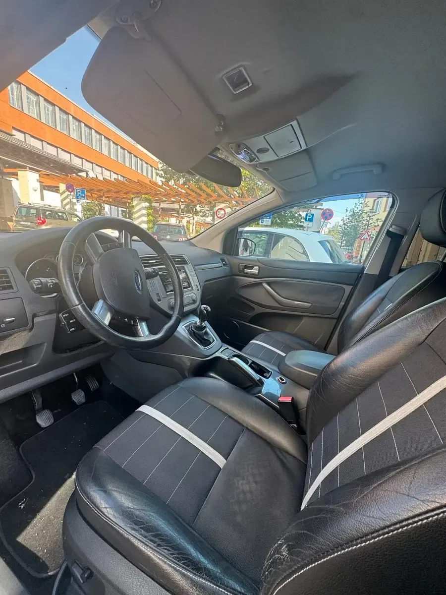 Gebraucht Ford Kuga Titanium 140 PS (102 kW) 2008 Beige SUV