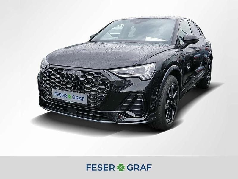 Mythosschwarz metallic Gebraucht 2024 Audi Q3 Sportback Ambiente SUV | 41.770 € (Fairer Preis) - Bild 1/4