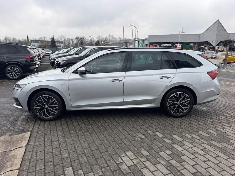 Gebraucht Skoda Octavia Clever 150 PS (110 kW) 2021 Silber Kombi