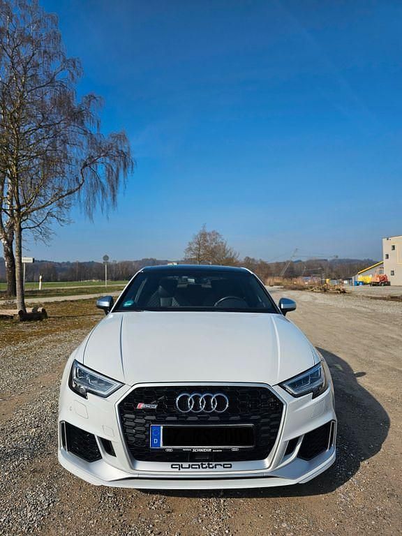 Gebraucht Audi RS3 Ambiente 400 PS (294 kW) 2018 Weiß Limousine