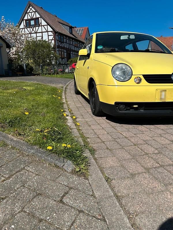 Second-hand VW Lupo 74 CP (54 kW) 2000 Galben Hatchback