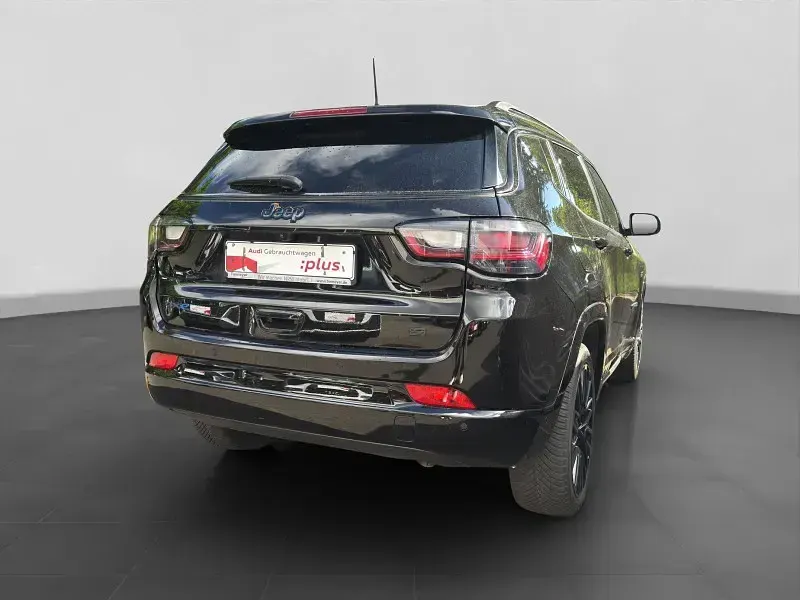 Gebraucht Jeep Compass 241 PS (177 kW) 2022 Schwarz SUV