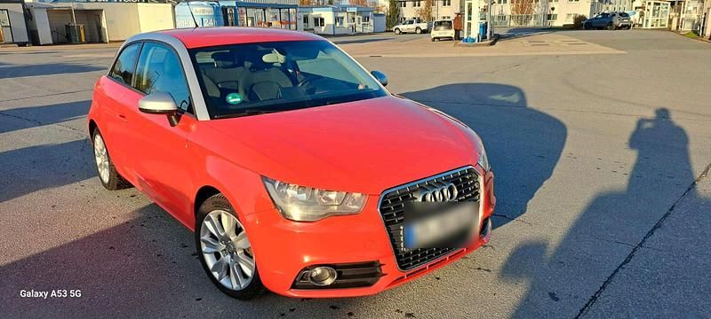 Gebraucht Audi A1 105 PS (77 kW) 2011 Rot Kleinwagen