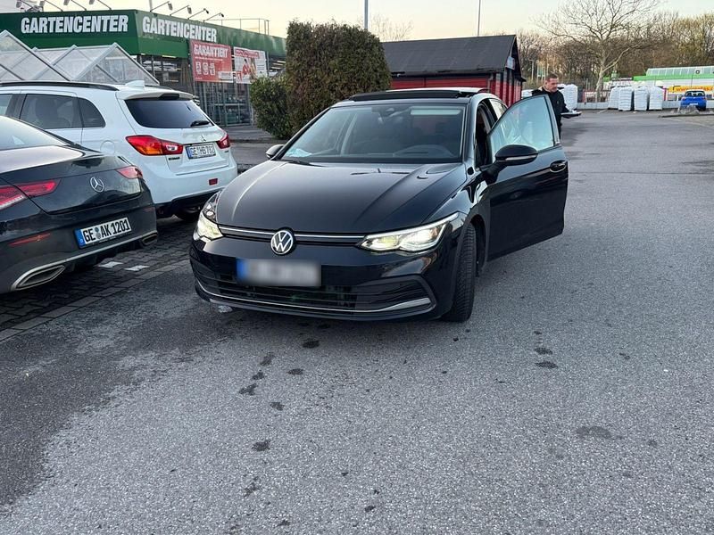 Gebraucht VW Golf VIII Active 150 PS (110 kW) 2022 Limousine