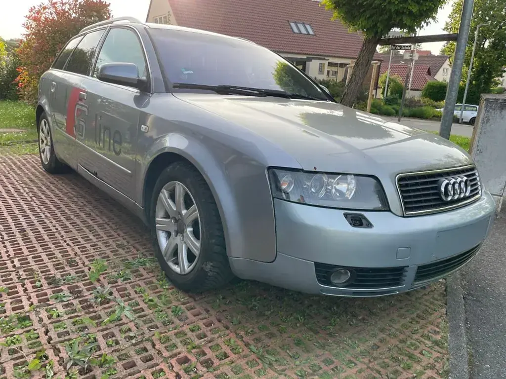 Używany Audi A4 S-Line 131 KM (96 kW) 2004 Srebrny Kombi