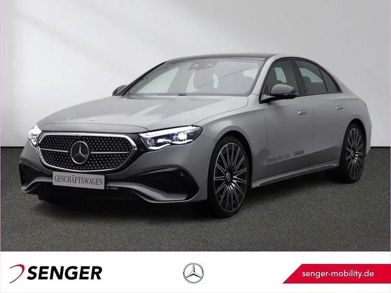 Manufaktur lack manufaktur alp Gebraucht 2025 Mercedes E200 AMG Limousine | 58.921 € (Fairer Preis) - Bild 1/1