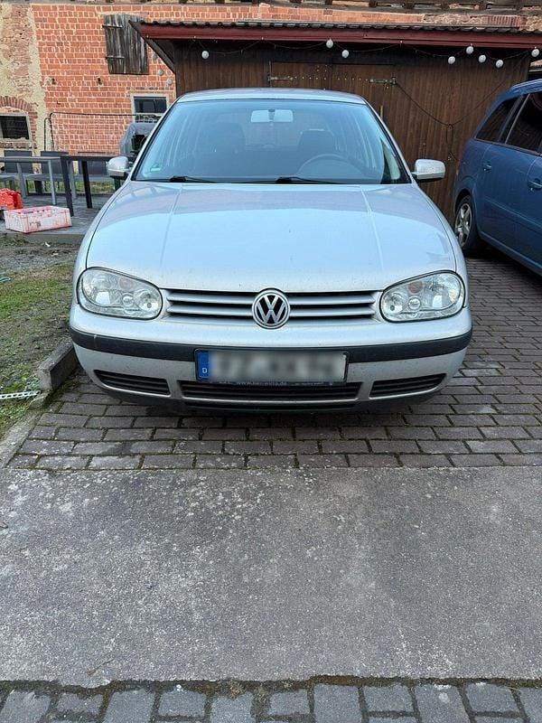 Gebraucht VW Golf IV 101 PS (74 kW) 2000 Silber Kleinwagen