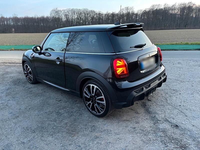 Gebraucht Mini John Cooper Works 231 PS (169 kW) 2024 Schwarz Kleinwagen