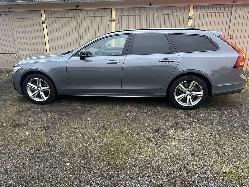 Gebraucht Volvo V90 Plus 197 PS (144 kW) 2023 Grau Kombi