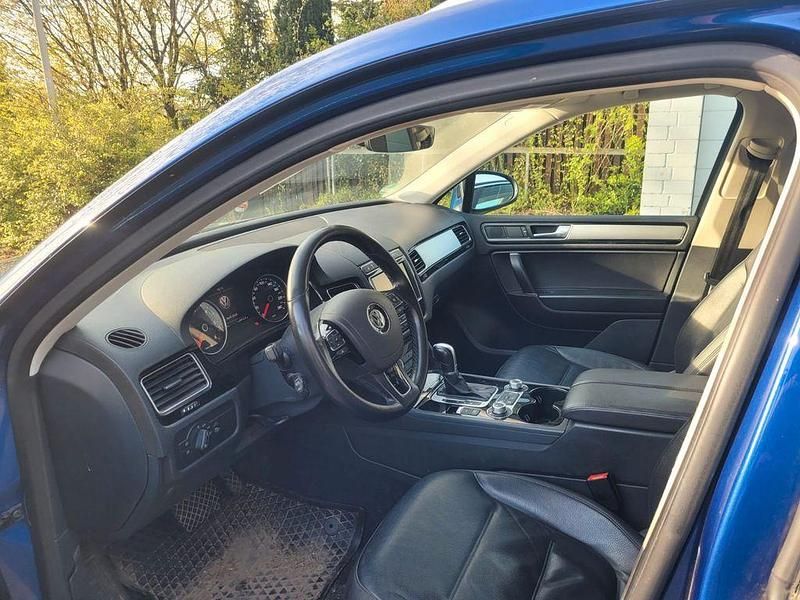 Gebraucht VW Touareg 262 PS (192 kW) 2016 Blau SUV