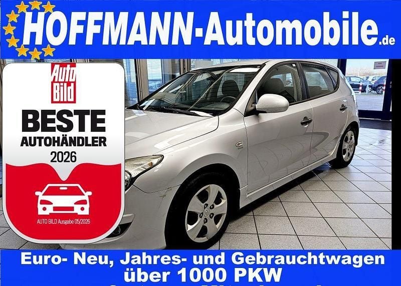Gebraucht Hyundai i30 Classic 90 PS (66 kW) 2011 Silbermet. (metallic) Limousine