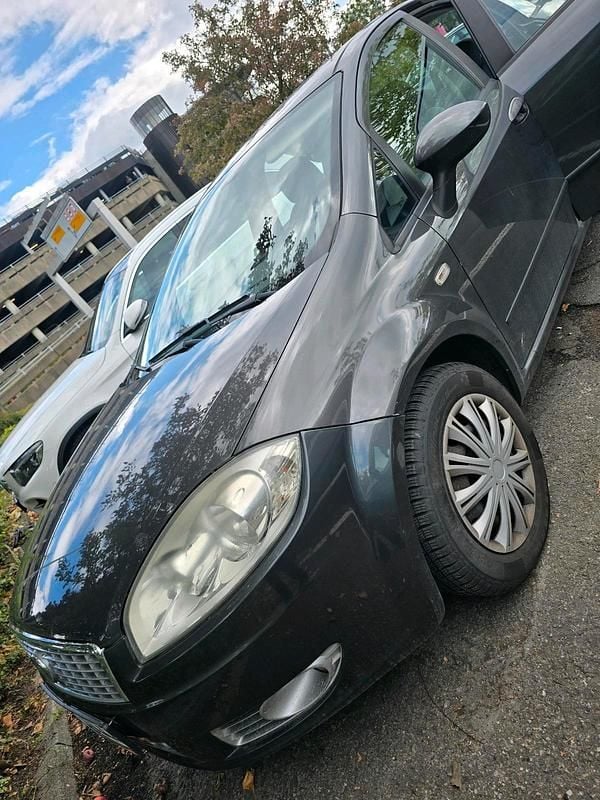 Gebraucht 2009 Fiat Linea Limousine | 4.500 € - Bild 1/4