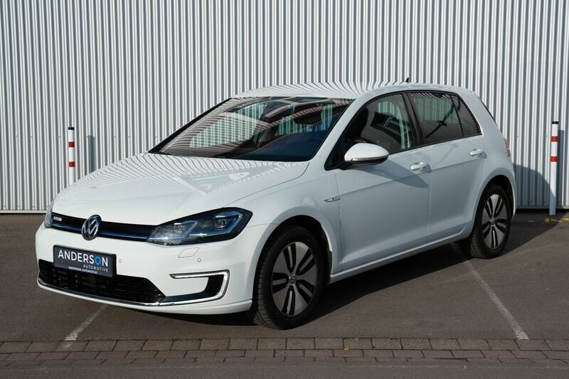 Weiß Gebraucht 2017 VW e-Golf Kleinwagen | 13.990 € (Fairer Preis) - Bild 1/4