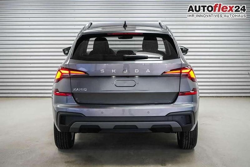 Neu Skoda Kamiq Selection 116 PS (85 kW) 2025 Graphite grau metallic (5x) SUV