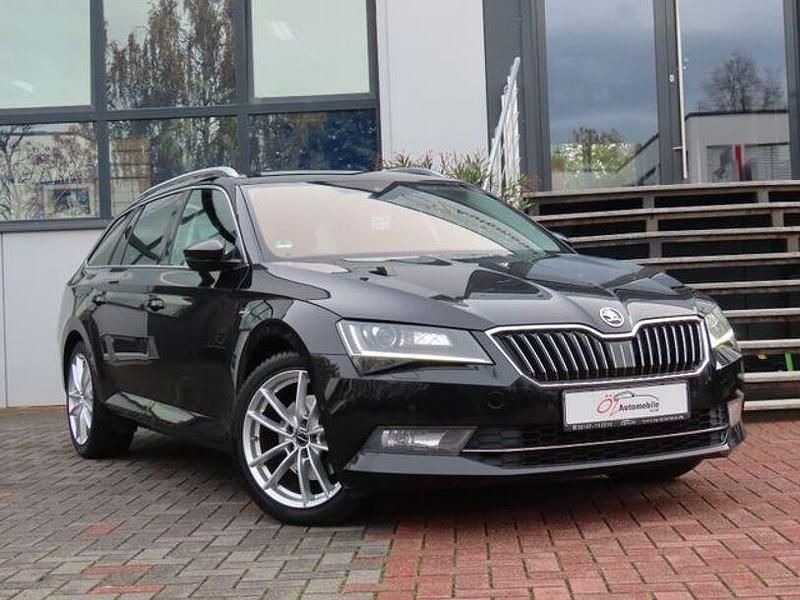Schwarz Gebraucht 2017 Skoda Superb Kombi | 15.900 € (Fairer Preis) - Bild 1/3
