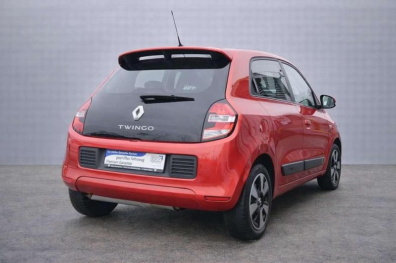 Gebraucht Renault Twingo Dynamique 71 PS (52 kW) 2015 Feuerrot Kleinwagen