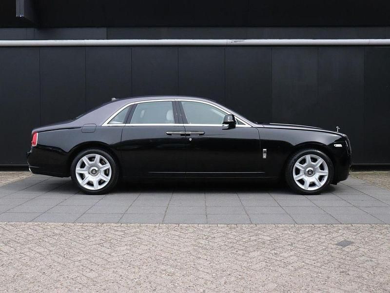 Usata Rolls Royce Ghost 571 CV (419 kW) 2013 Nero Berlina