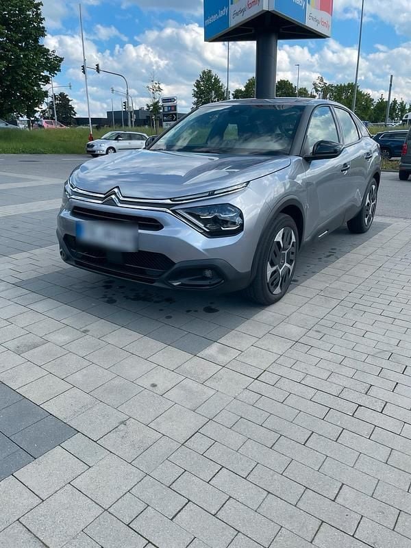 Grau Gebraucht 2020 Citroën C4 Feel Limousine | 14.500 € (Superpreis) - Bild 1/4