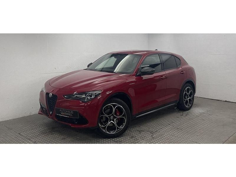 Rosso alfa Gebraucht 2024 Alfa Romeo Stelvio Veloce SUV | 44.800 € (Etwas zu teuer) - Bild 1/4