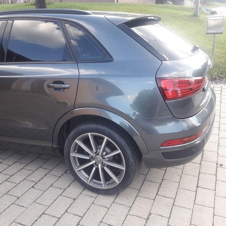 Gebraucht Audi Q3 Sport 150 PS (110 kW) 2017 Grau SUV