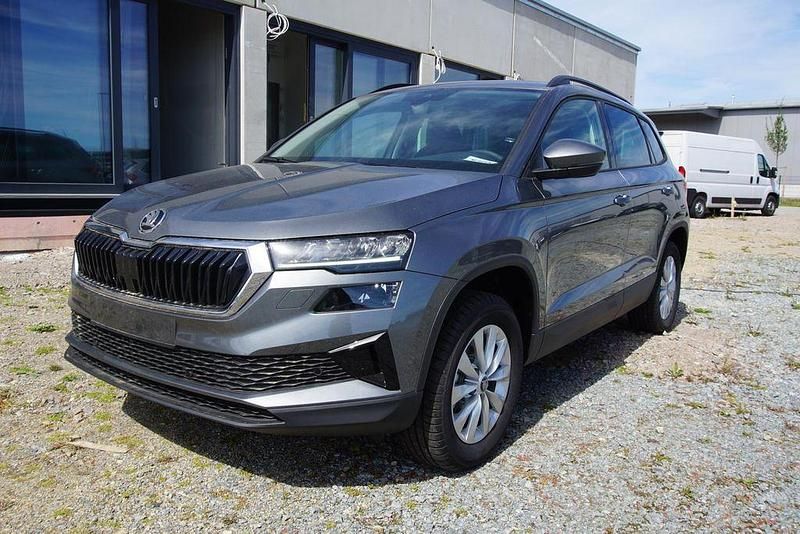 Neu Skoda Karoq 150 PS (110 kW) 2025 Graphitegrau metallic SUV