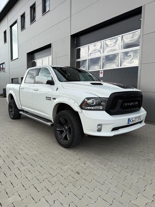 Weiß Gebraucht 2013 Dodge Ram Abholung | 25.400 € (Etwas zu teuer) - Bild 1/4